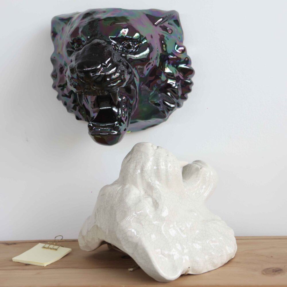 "Tiger Mask Collection Creck and Pearl" Sculpture